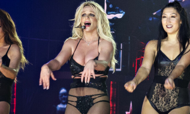 Vi anmeldte Britney låt for låt: Sjelløs superstjerne